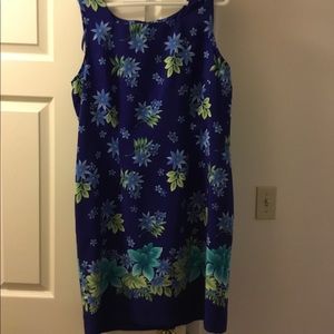 Sagharbor blue flower petite sleeveless dress